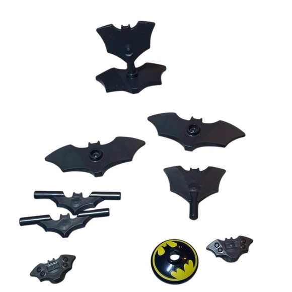 LEGO Minifigure LOT of 2 Super Hero  The Joker & Batman With Accessories - Picture 6 of 6